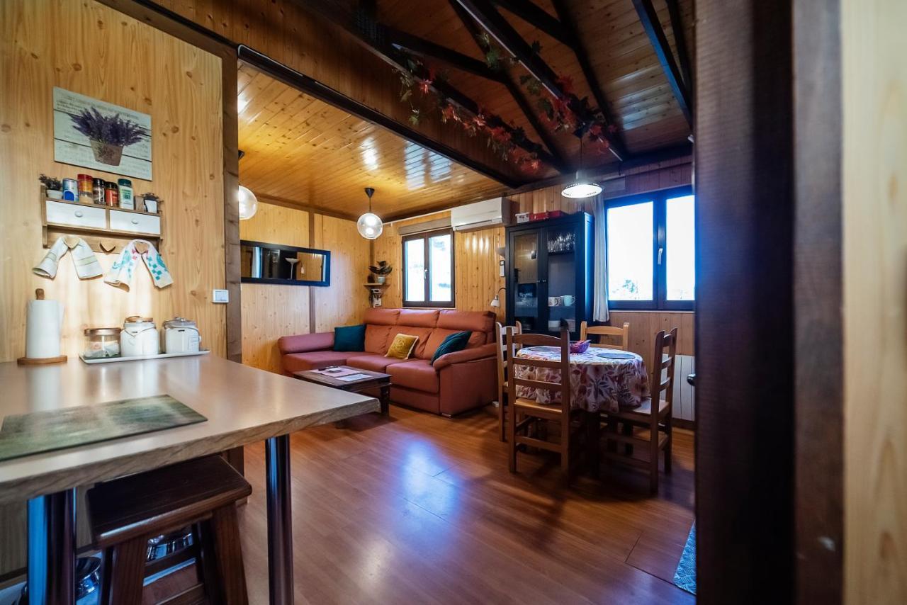 Casa Rural La Canadiense Log Cabin Guest House Buenache de la Sierra Екстериор снимка